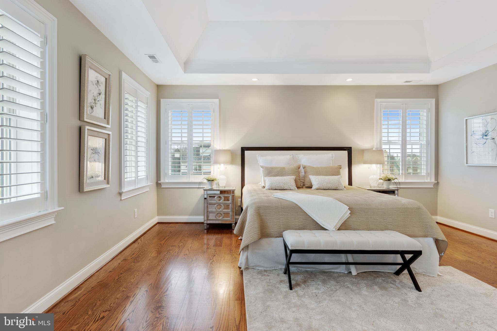 WHITE HORSE - Residential