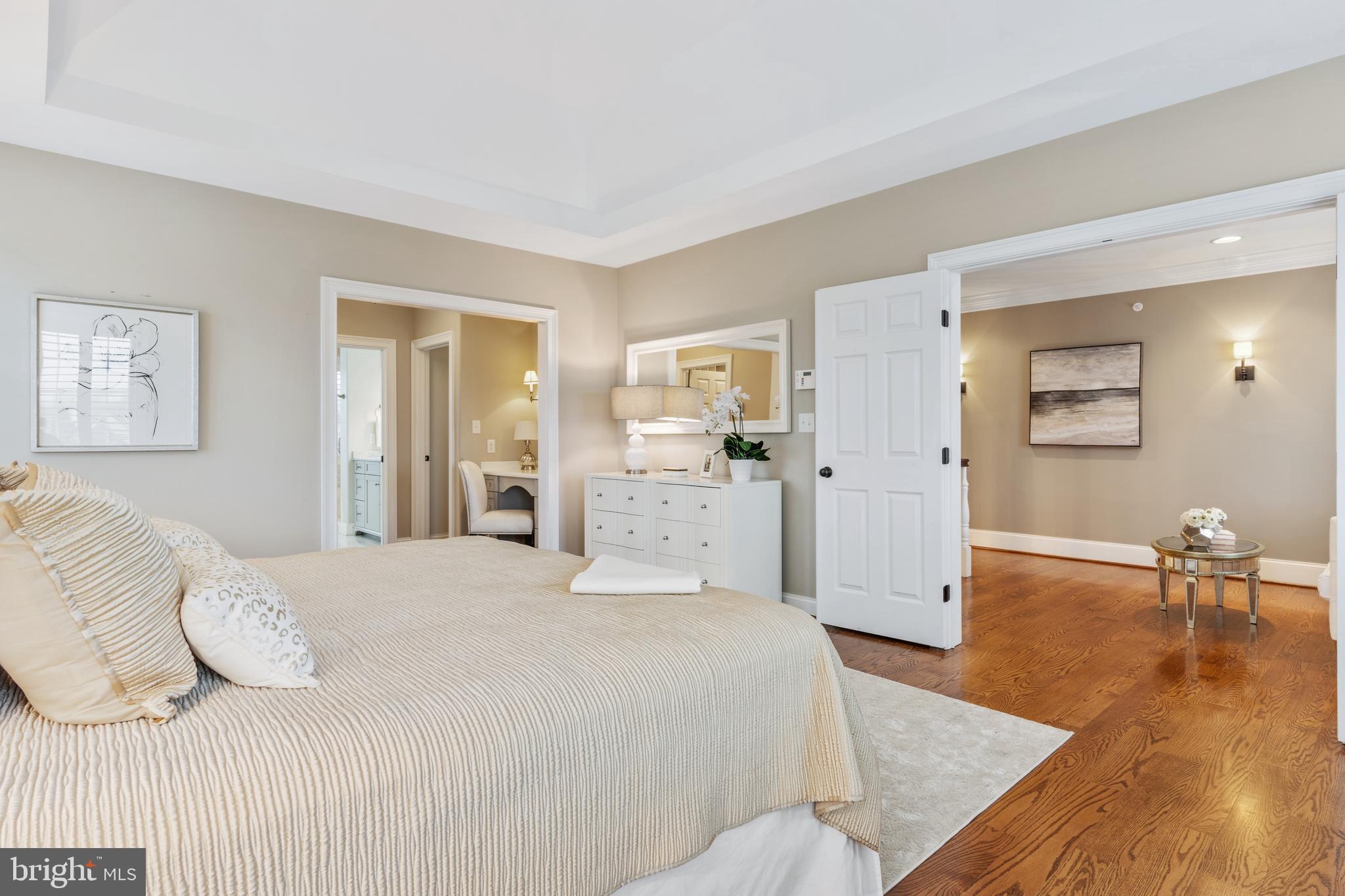 WHITE HORSE - Residential