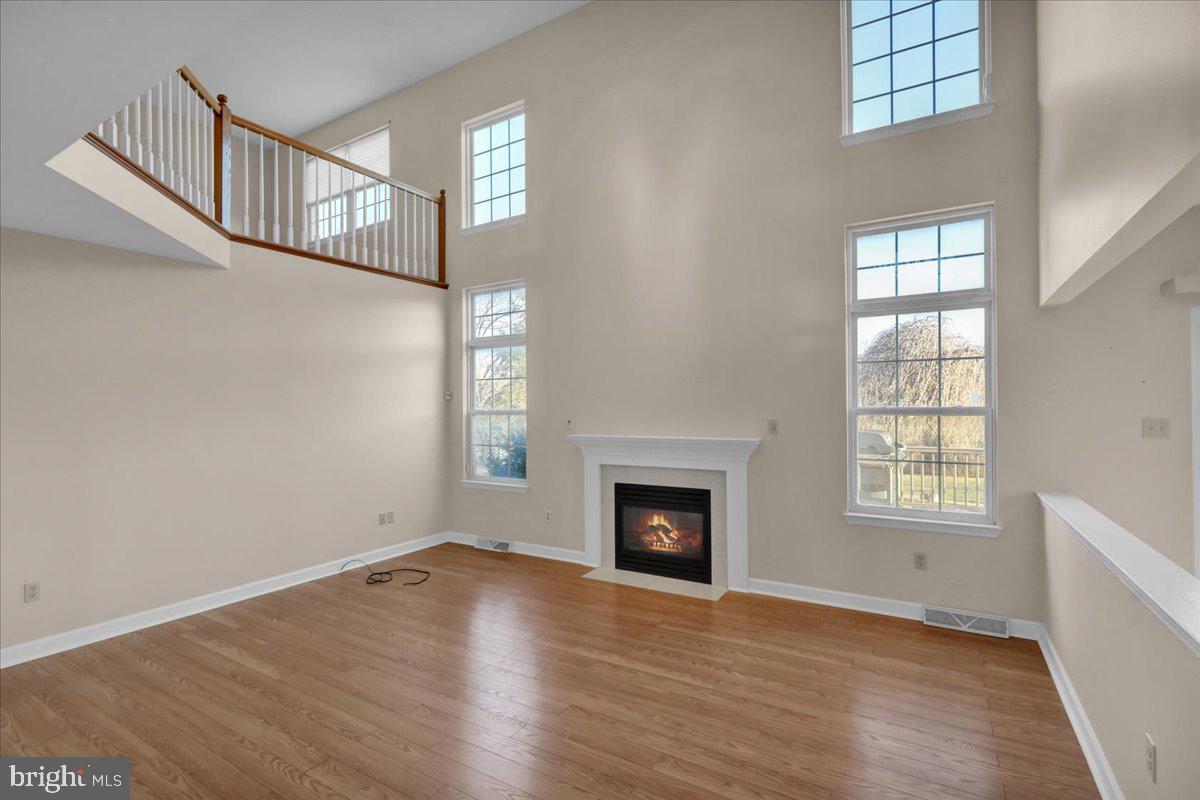 WILLOW RUN - Residential