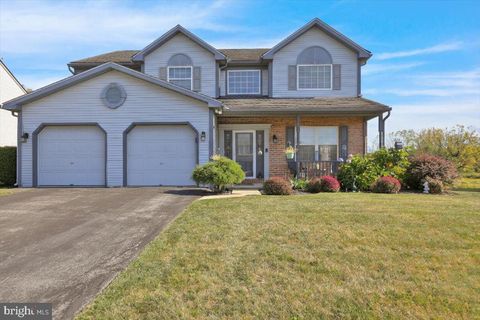 24 BROOKFIELD DRIVE FLEETWOOD PA 19522