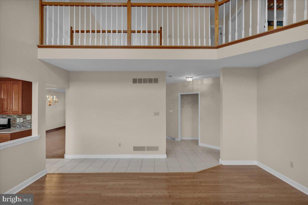 WILLOW RUN - Residential