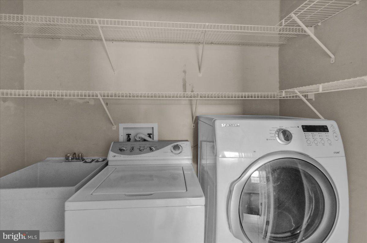 WILLOW RUN - Residential