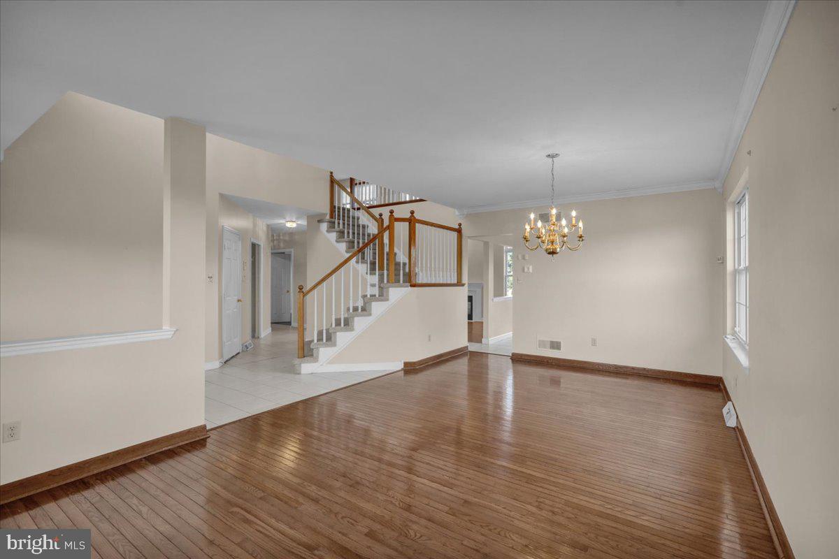 WILLOW RUN - Residential