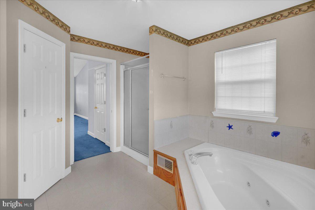 WILLOW RUN - Residential