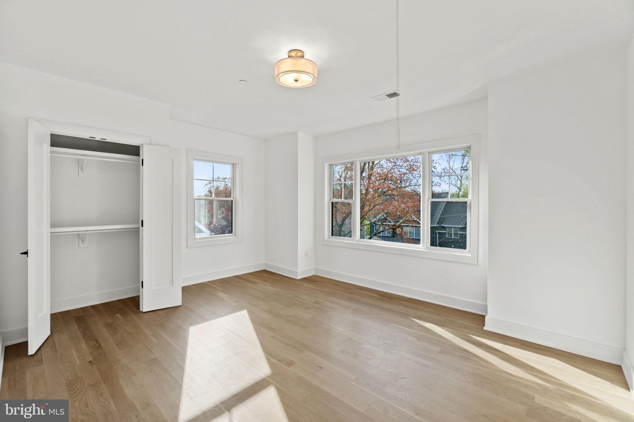 PARKWOOD - Residential