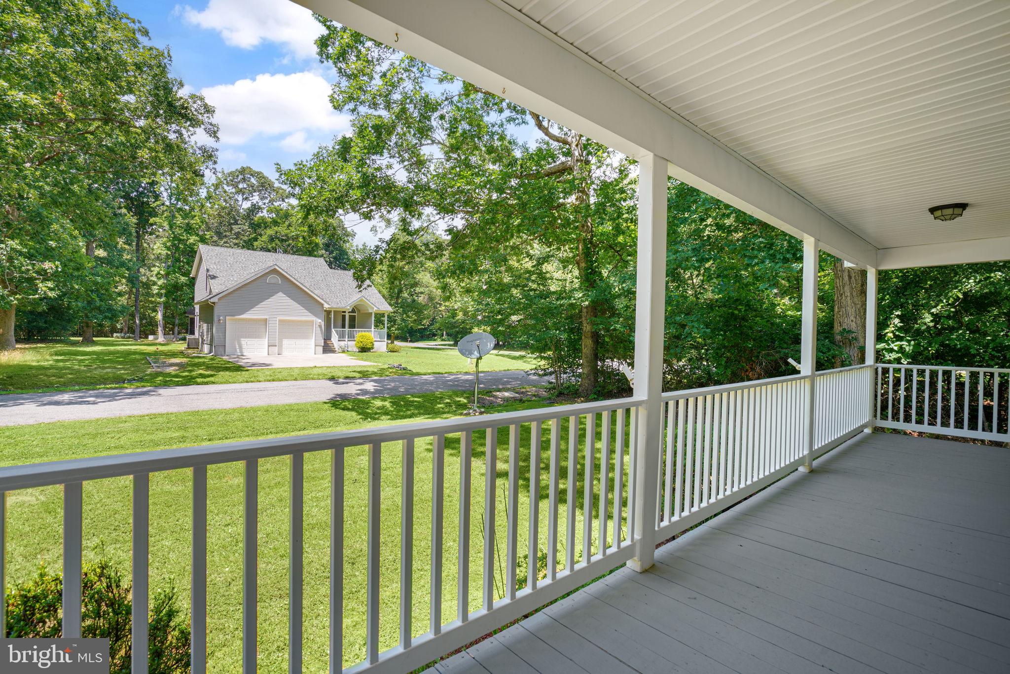 CAPTAIN'S COVE - Residential