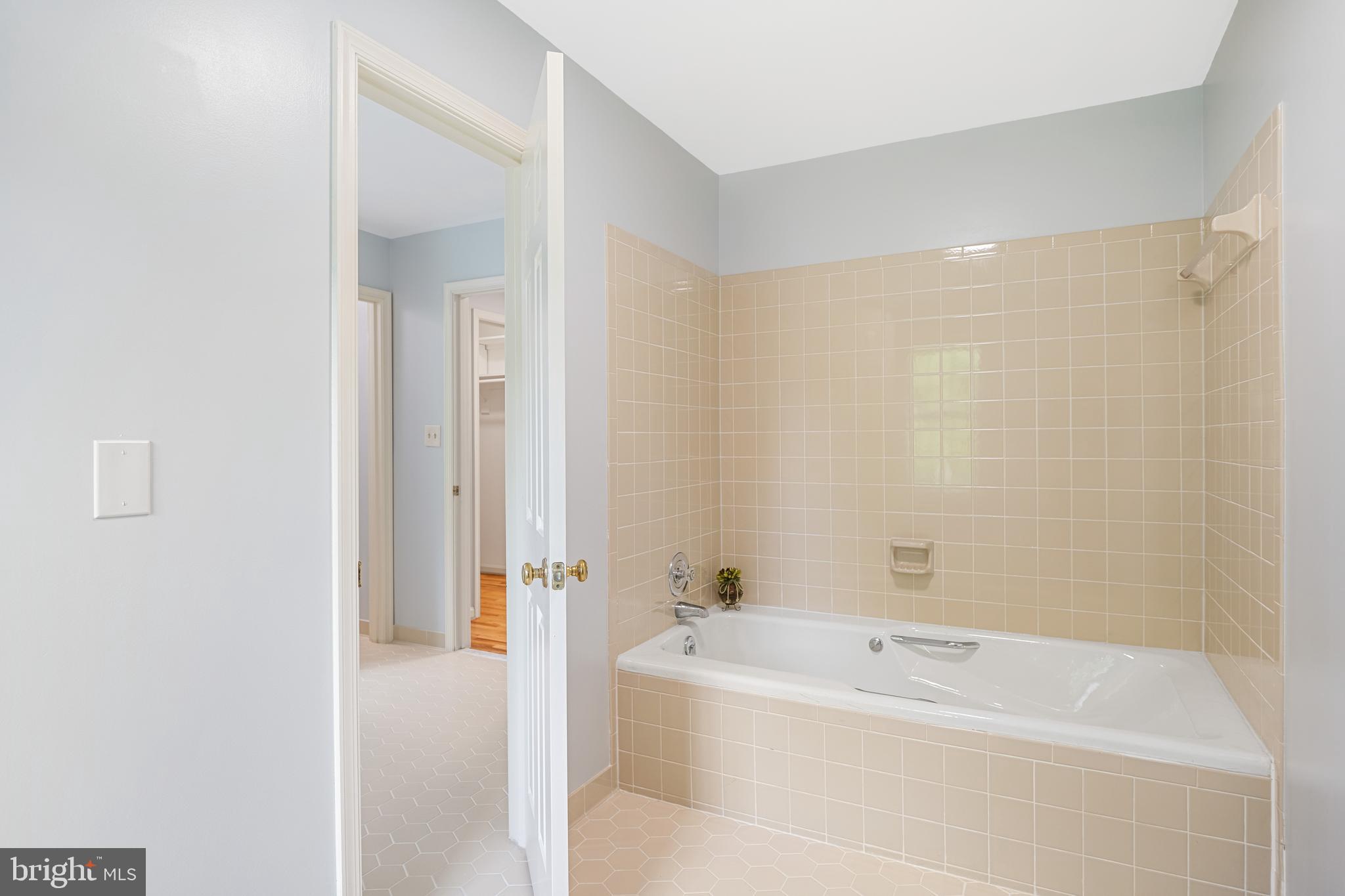 LAKE NORMANDY ESTATES - Residential