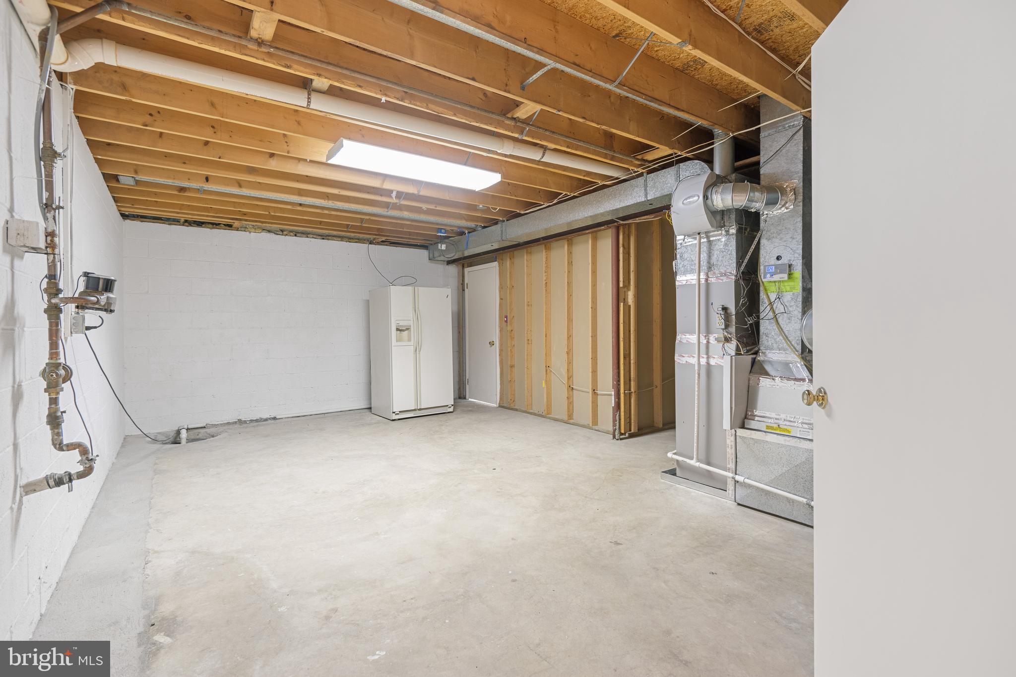 LAKE NORMANDY ESTATES - Residential