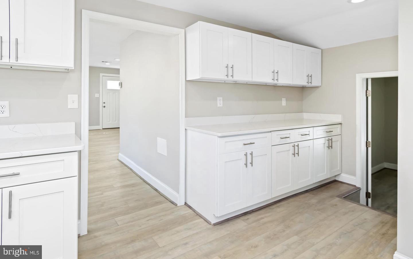 MUNROE GARDENS - Residential