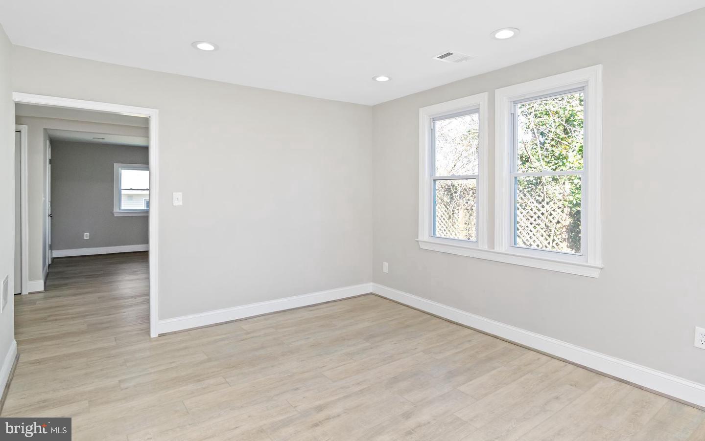 MUNROE GARDENS - Residential