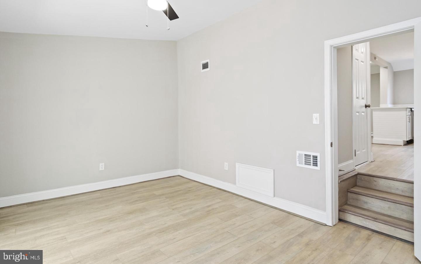 MUNROE GARDENS - Residential