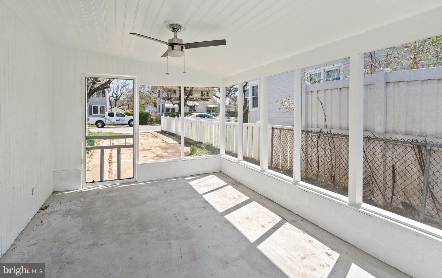 MUNROE GARDENS - Residential