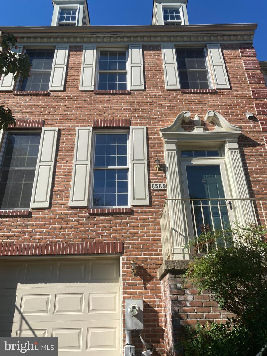 Gorgeous 3 bedroom, 2 full and 2 half bath garage townhouse in desirable Dorsey's Search! Great culdesac location. Updates include new flooring throughout, granite counters, stainless steel appliances, updated light fixtures & large deck off of kitchen. Primary BR features walk-in closet and separate vanity area. Half bath on main & lower levels. Great commuter location and convenient to downtown Columbia.