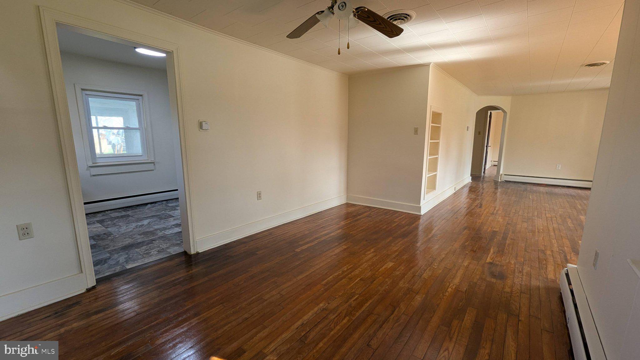 SEAFORD MANOR - Residential