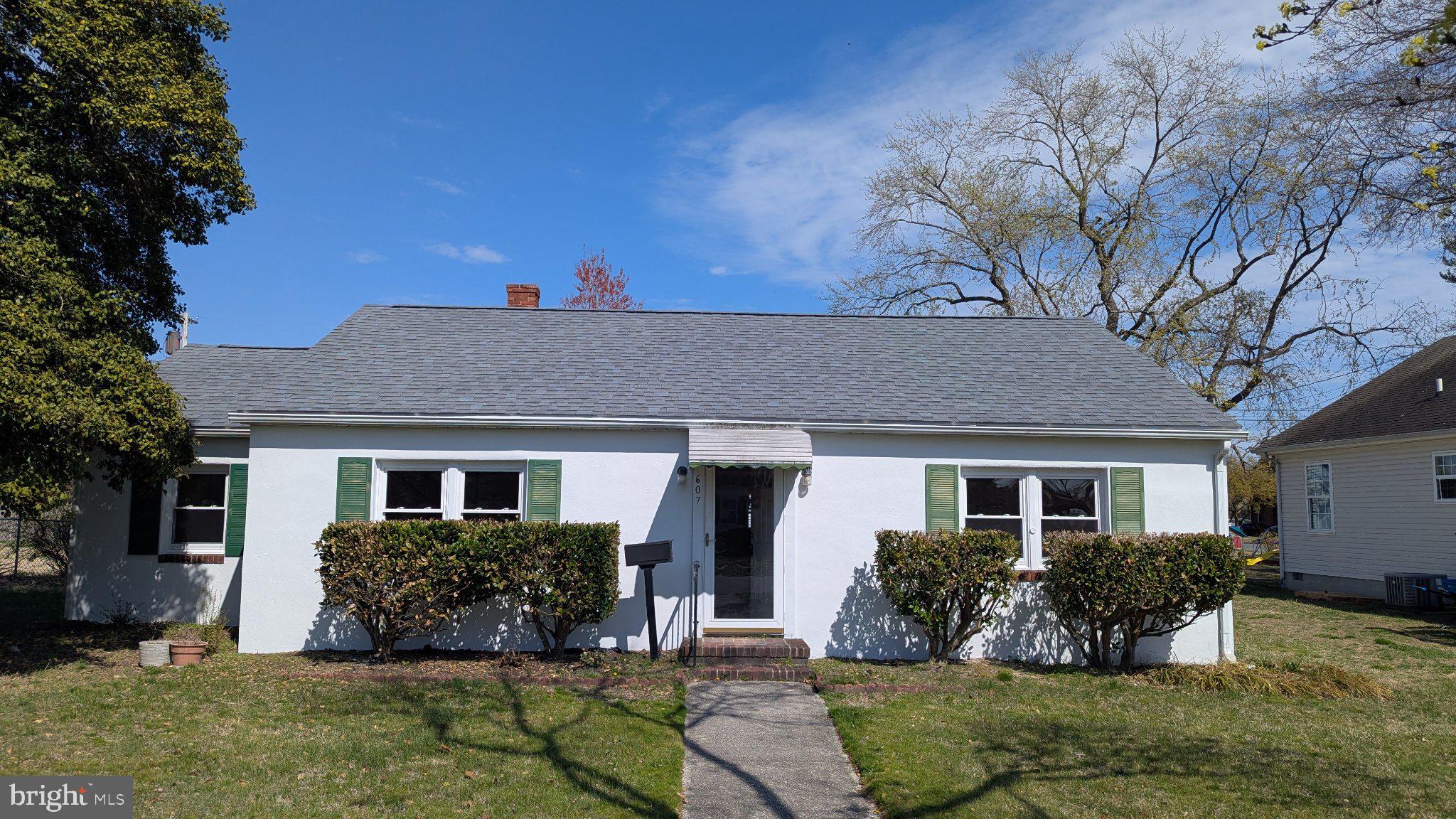 SEAFORD MANOR - Residential