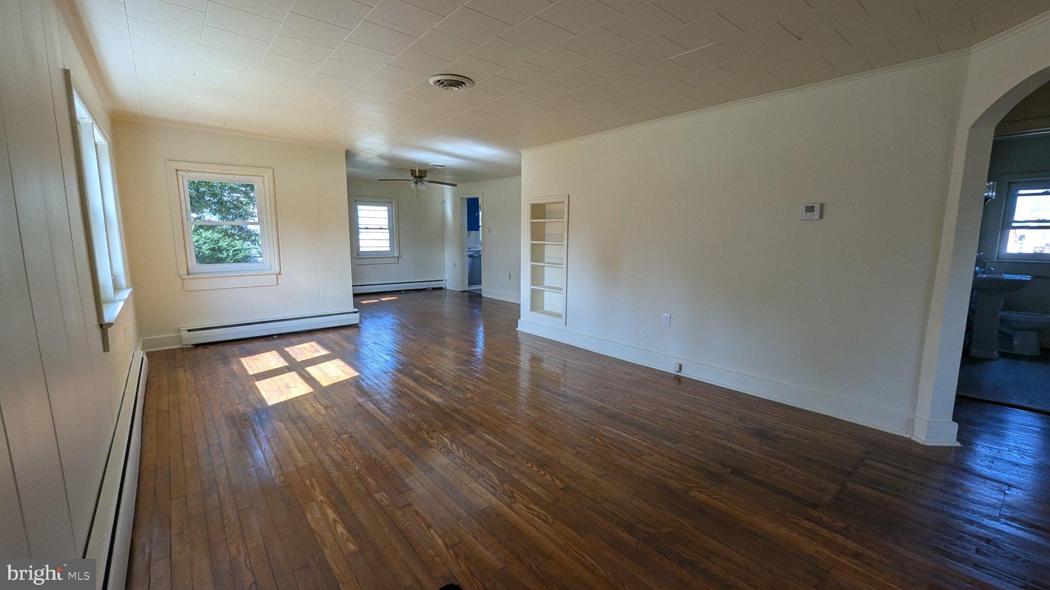 SEAFORD MANOR - Residential