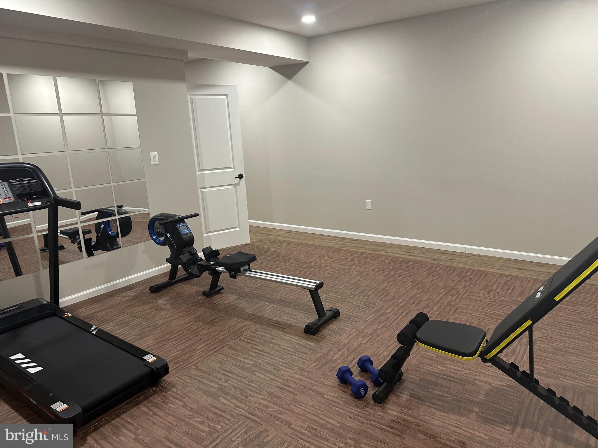 STONEWALL MANOR - Residential