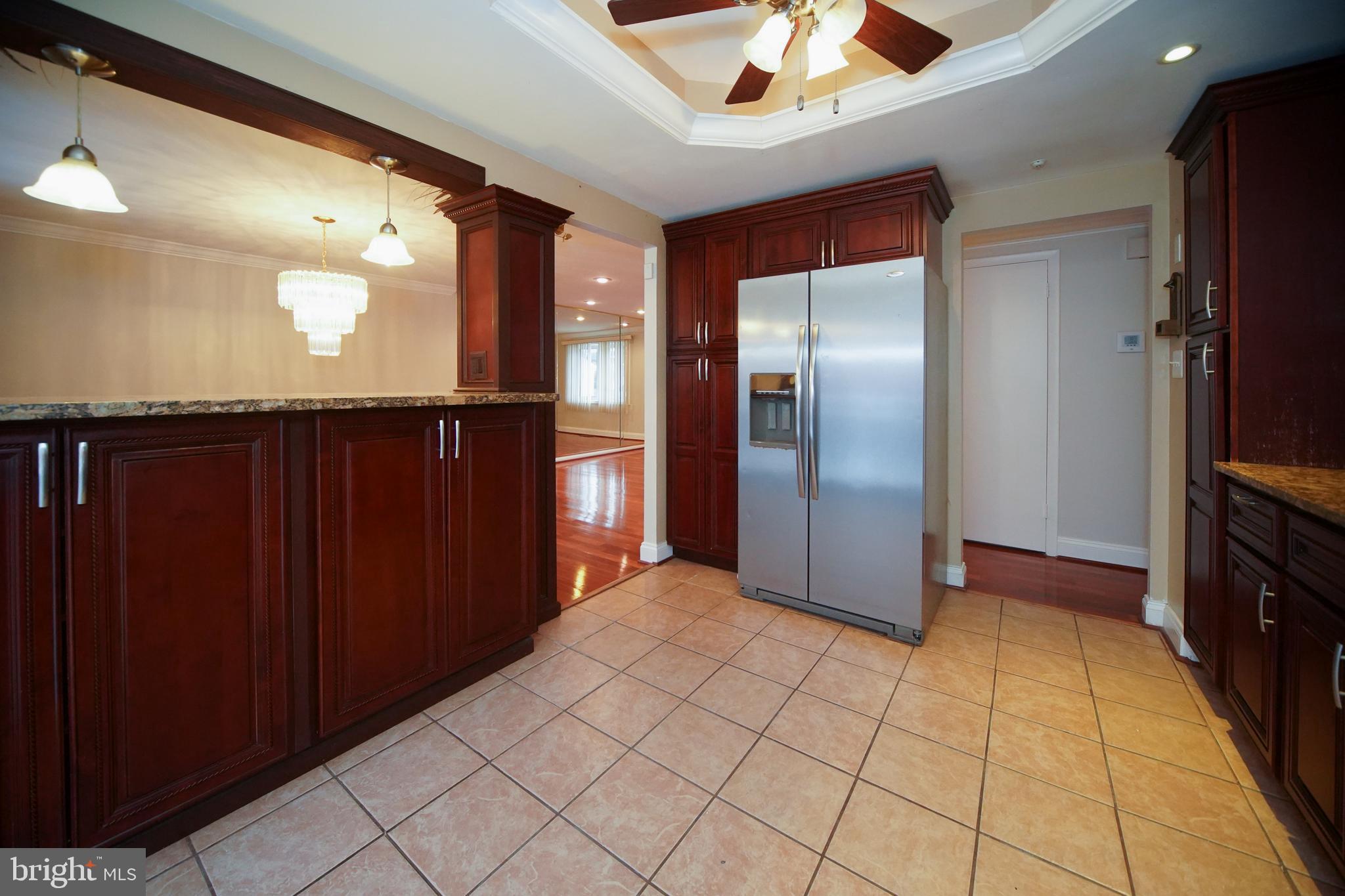 WOODBRIDGE VALLEY - Residential