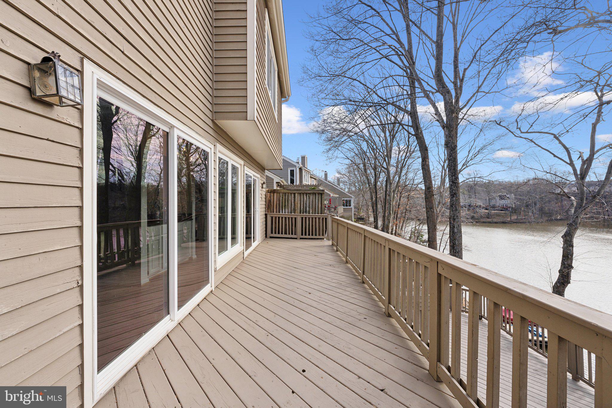 MONTCLAIR ISLAND - Residential