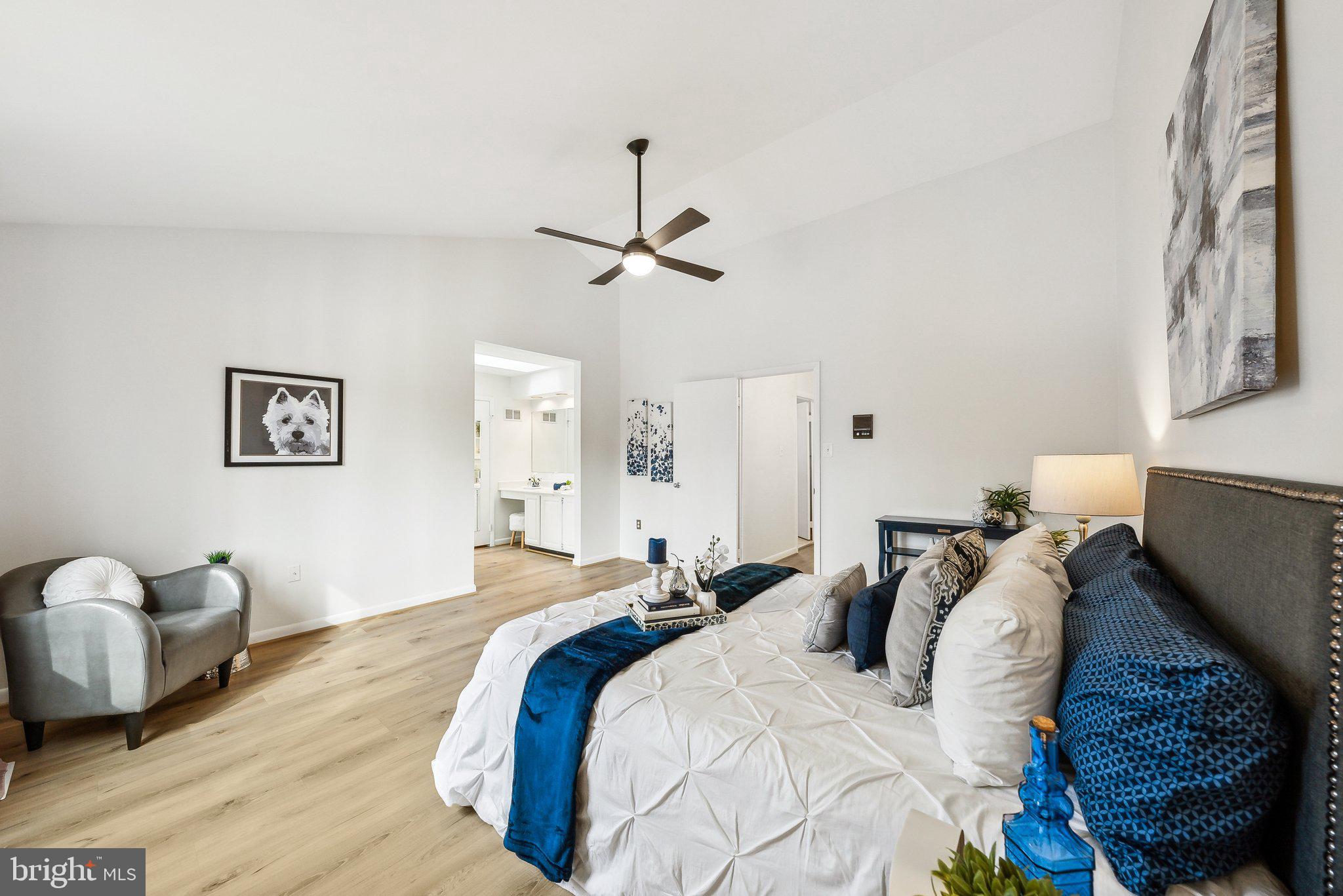 MONTCLAIR ISLAND - Residential