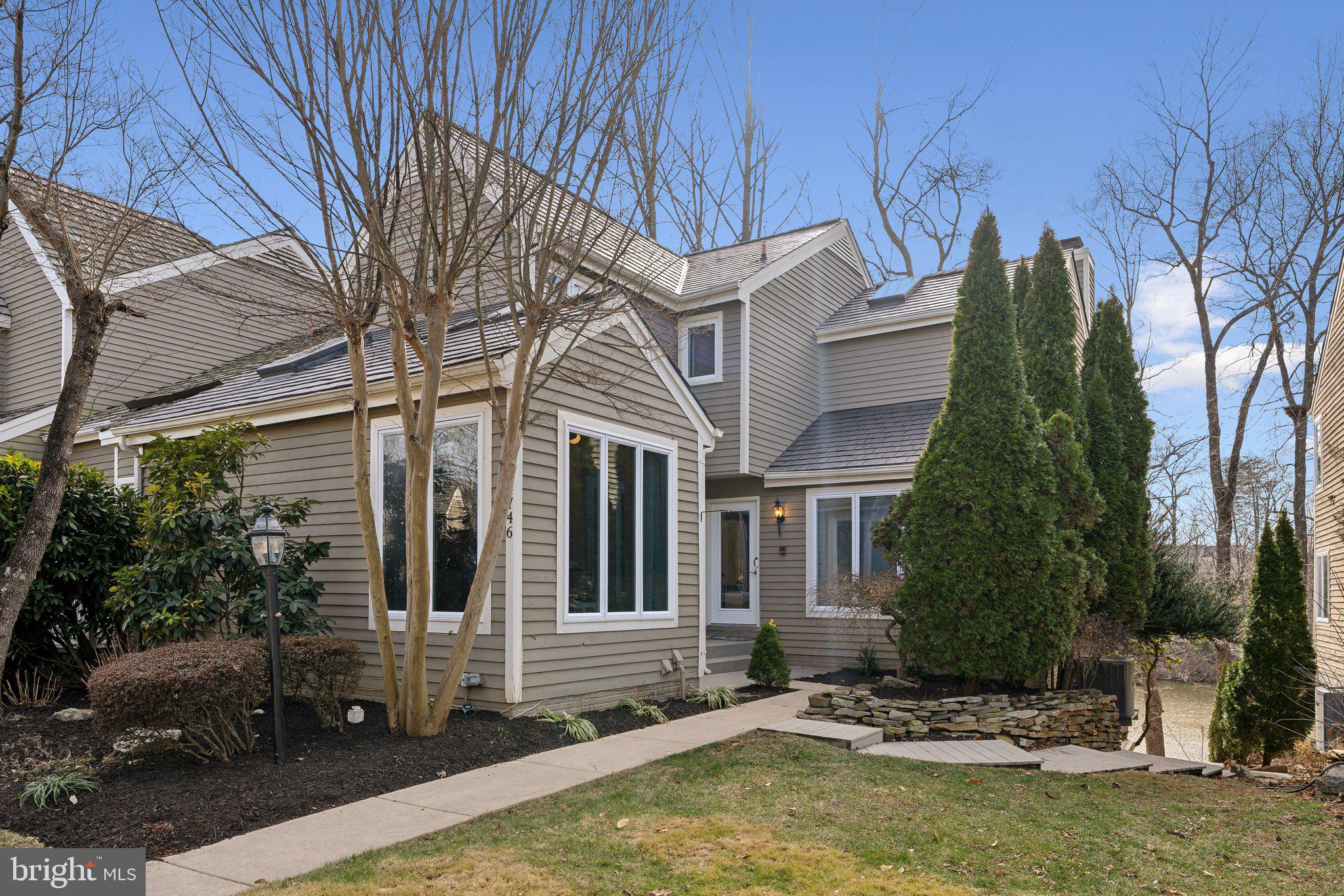 MONTCLAIR ISLAND - Residential