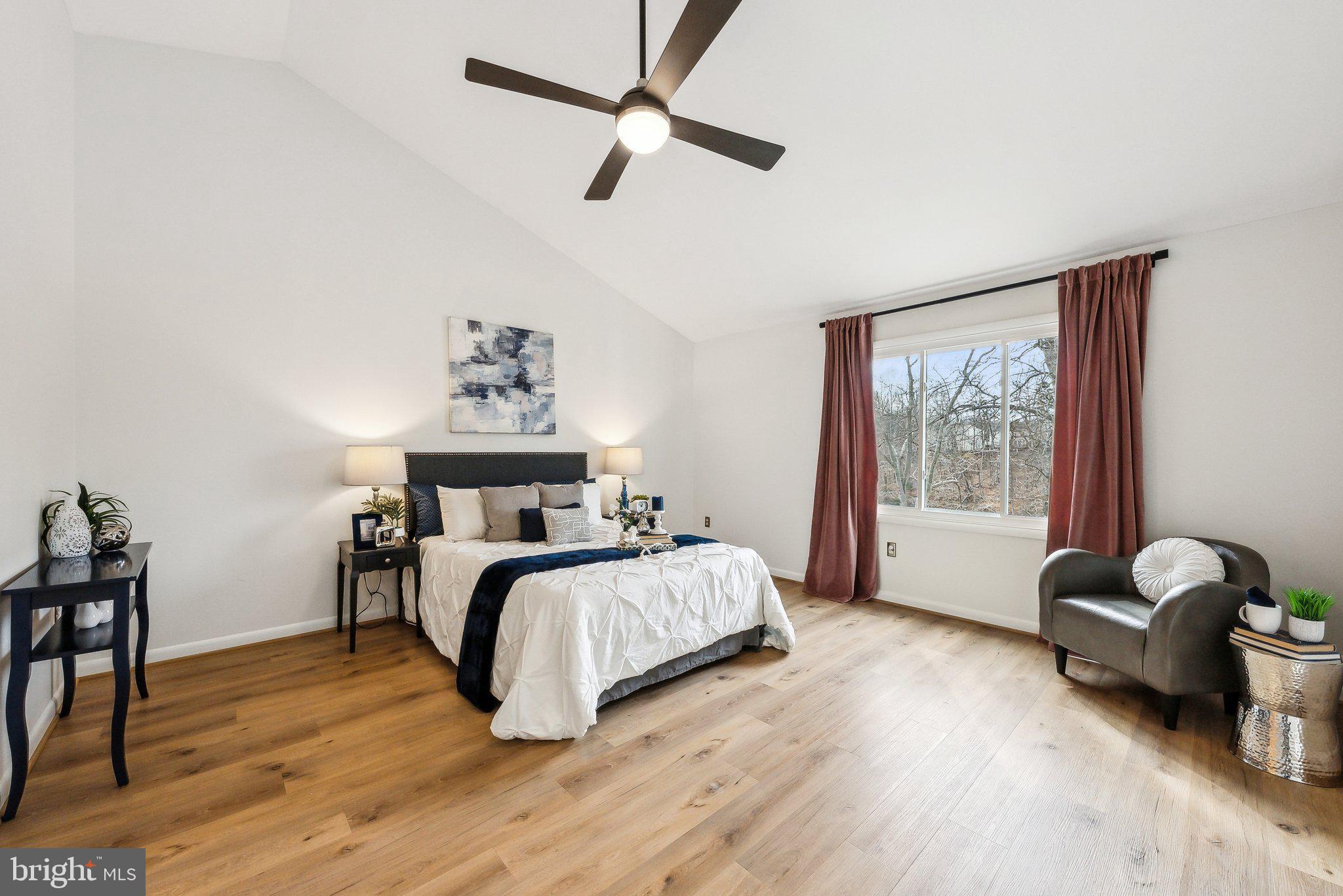 MONTCLAIR ISLAND - Residential