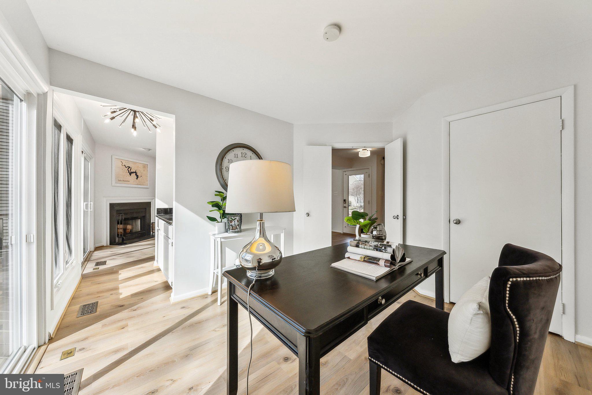 MONTCLAIR ISLAND - Residential