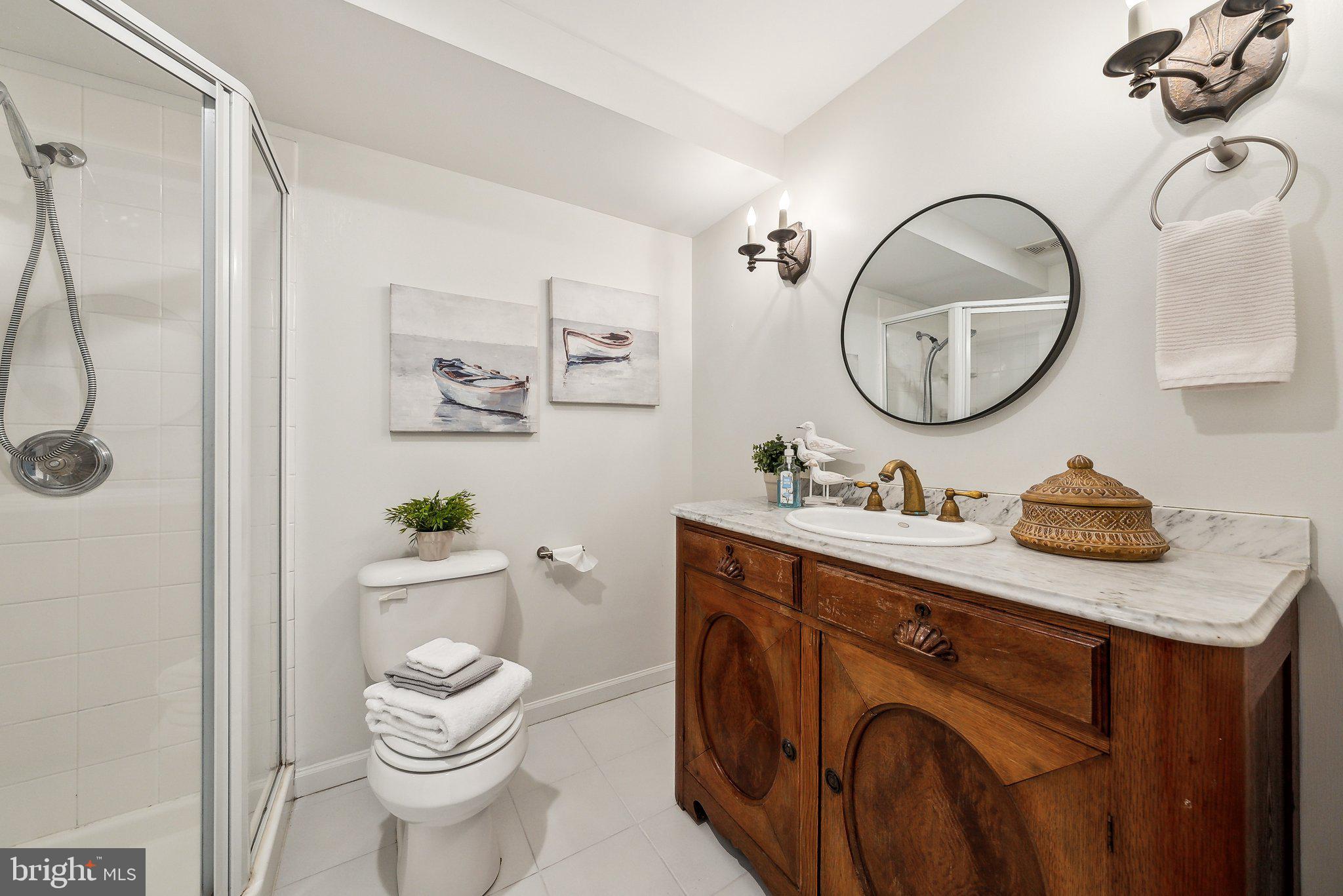 MONTCLAIR ISLAND - Residential