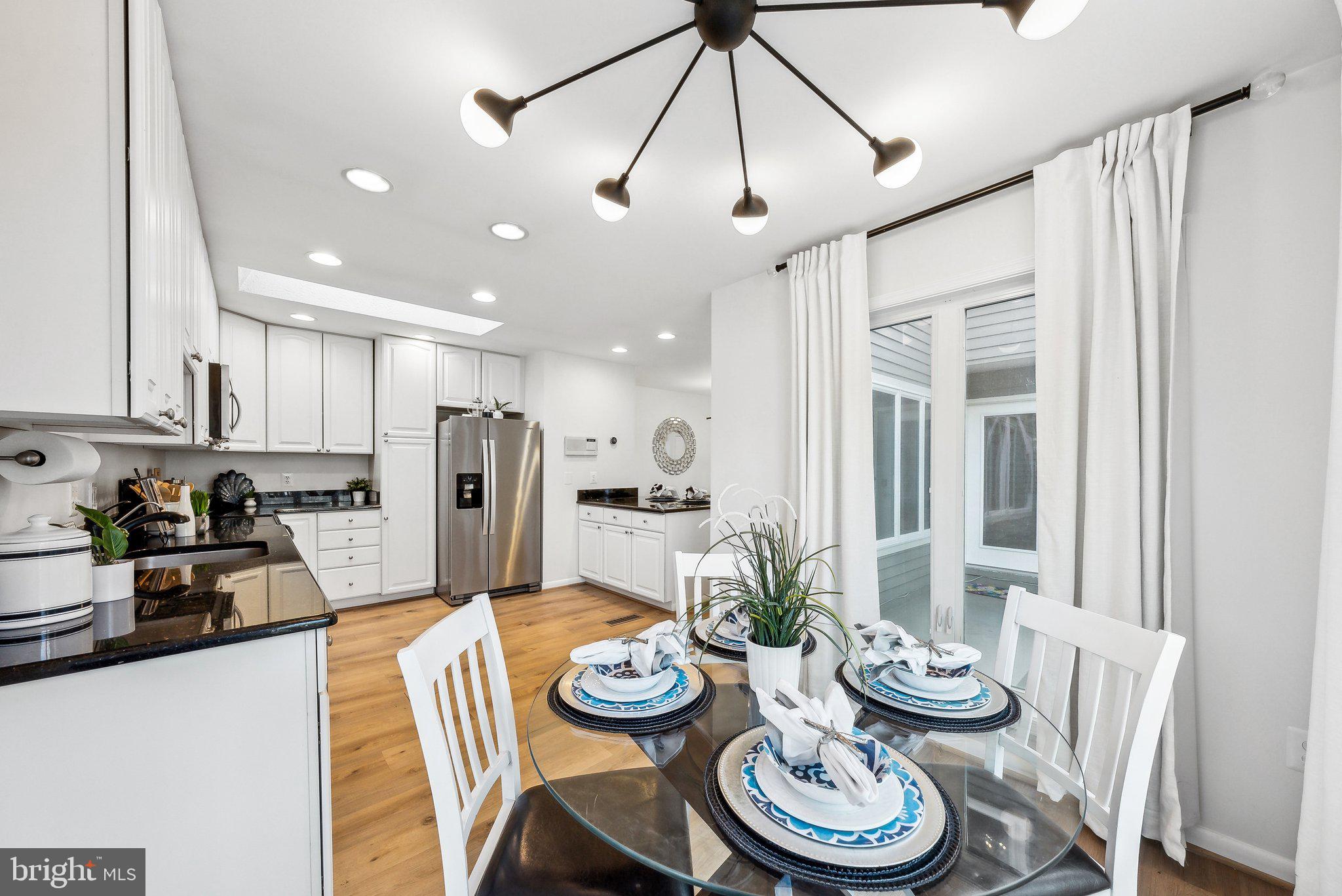 MONTCLAIR ISLAND - Residential