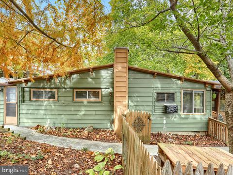 5681 CREEKVIEW ROAD MECHANICSBURG PA 17050