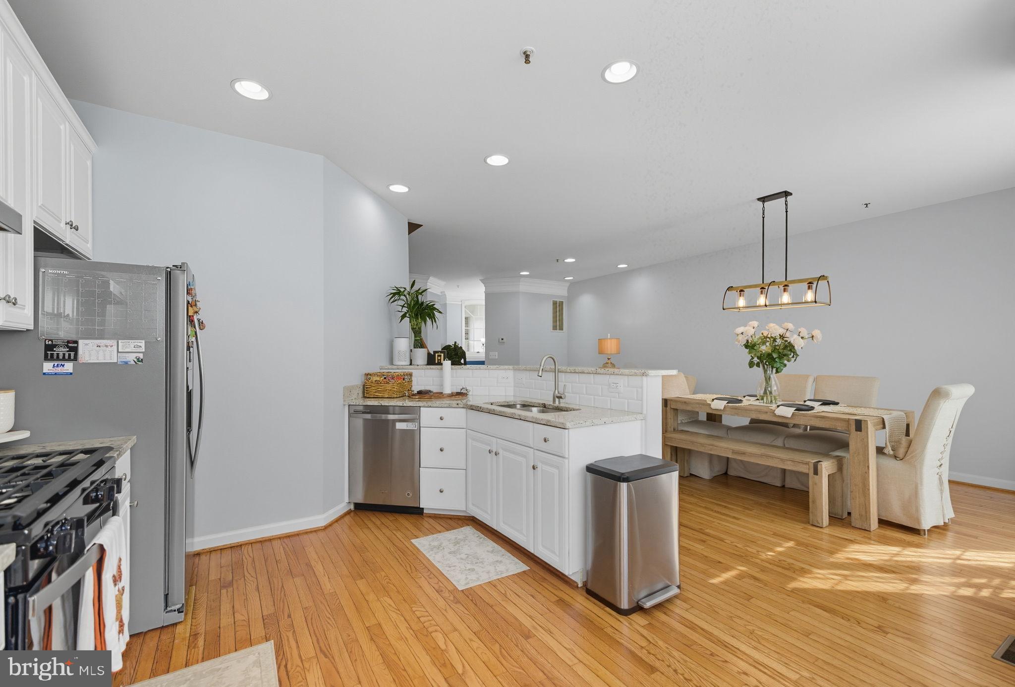 EDWARDS LANDING - Residential