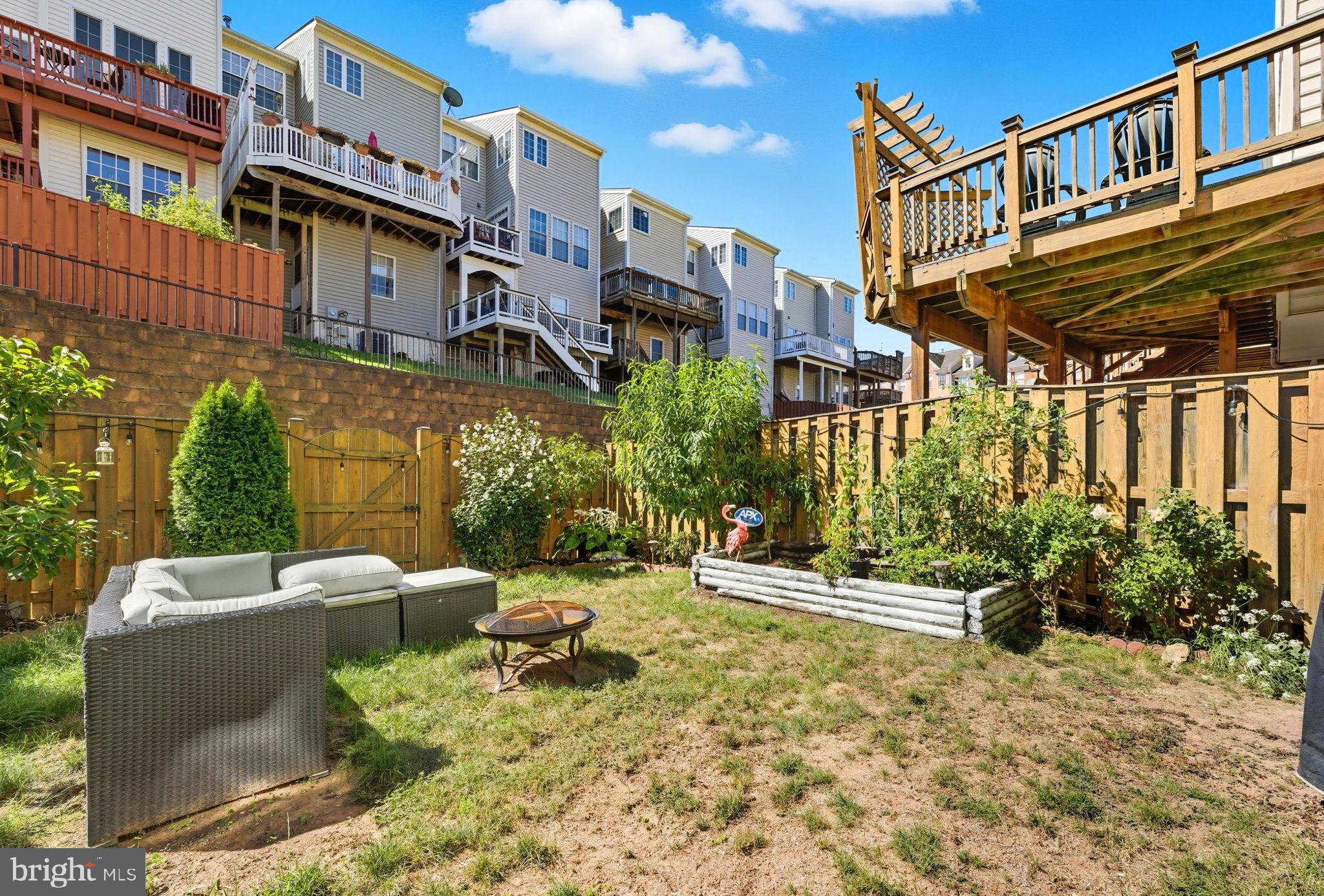 EDWARDS LANDING - Residential