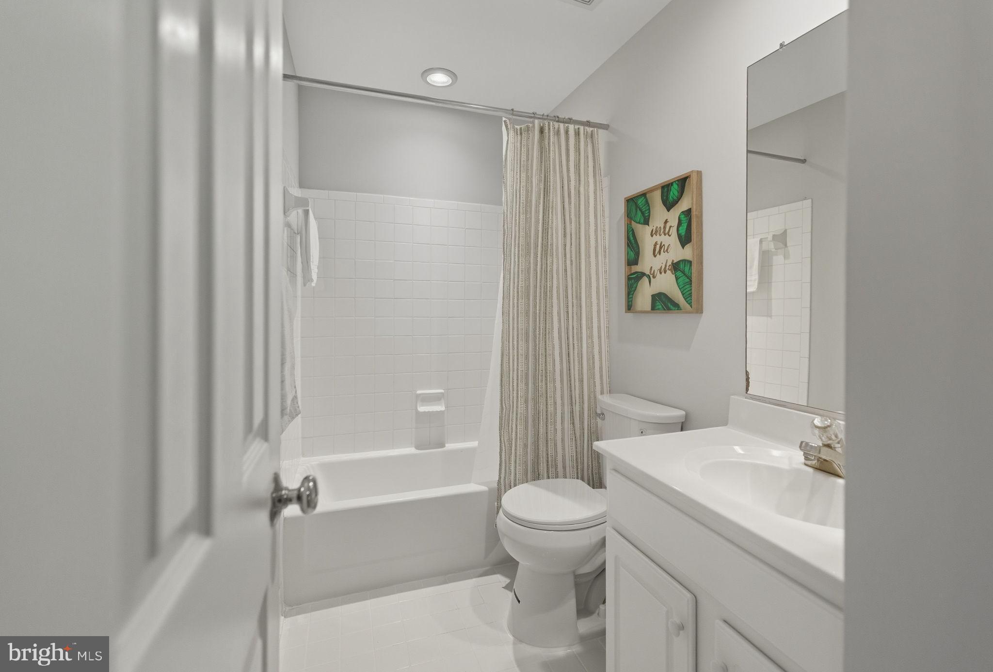 EDWARDS LANDING - Residential