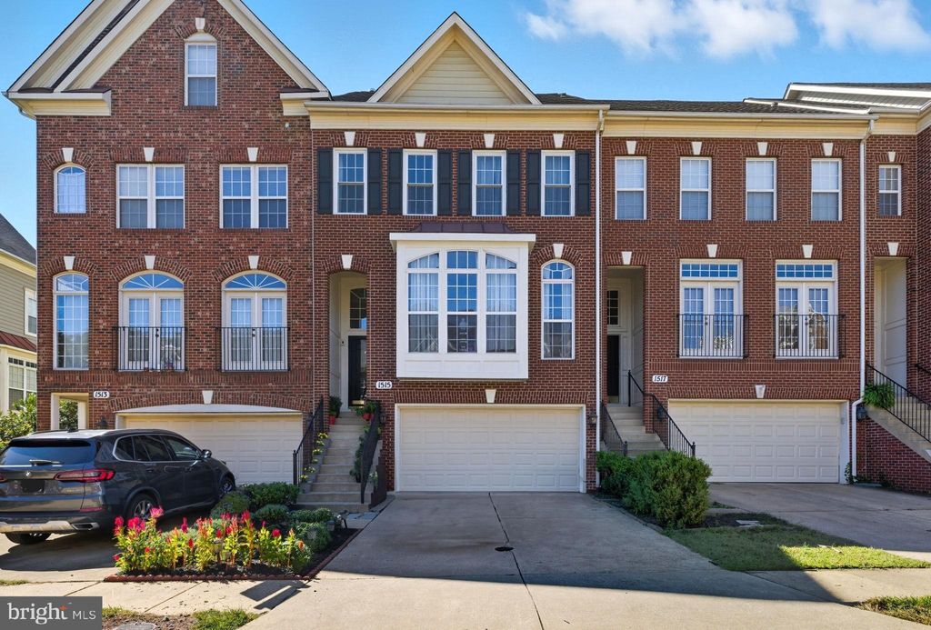 Photo of 1515 Artillery Terrace NE, LEESBURG, VA 20176 (MLS # VALO2110348)