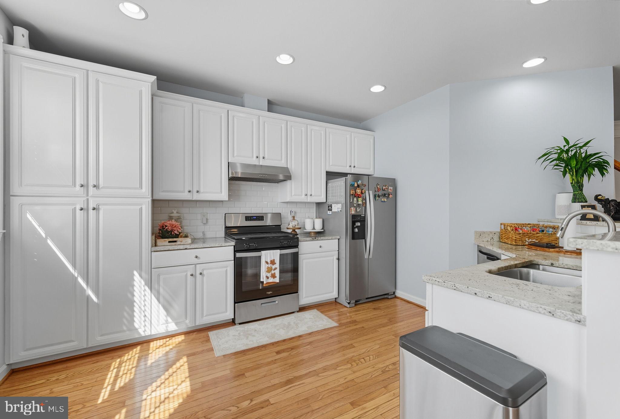 EDWARDS LANDING - Residential