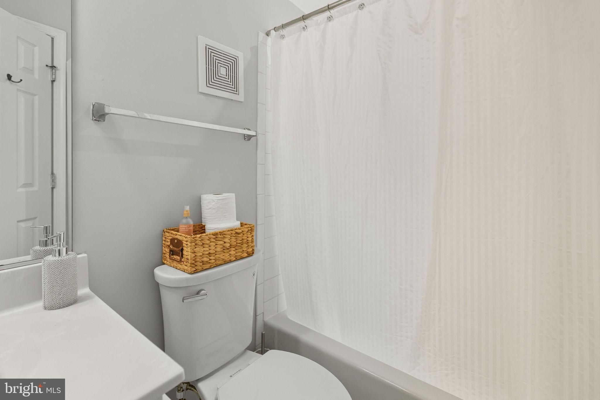 EDWARDS LANDING - Residential