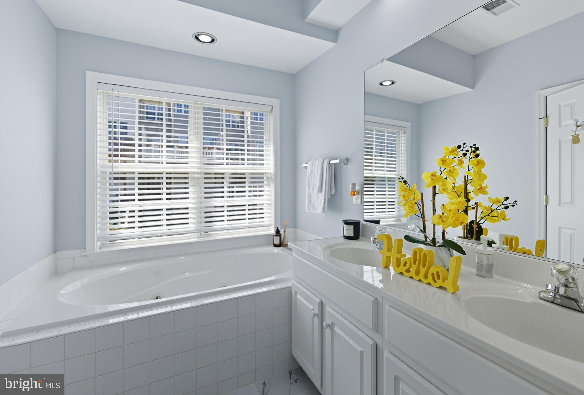 EDWARDS LANDING - Residential