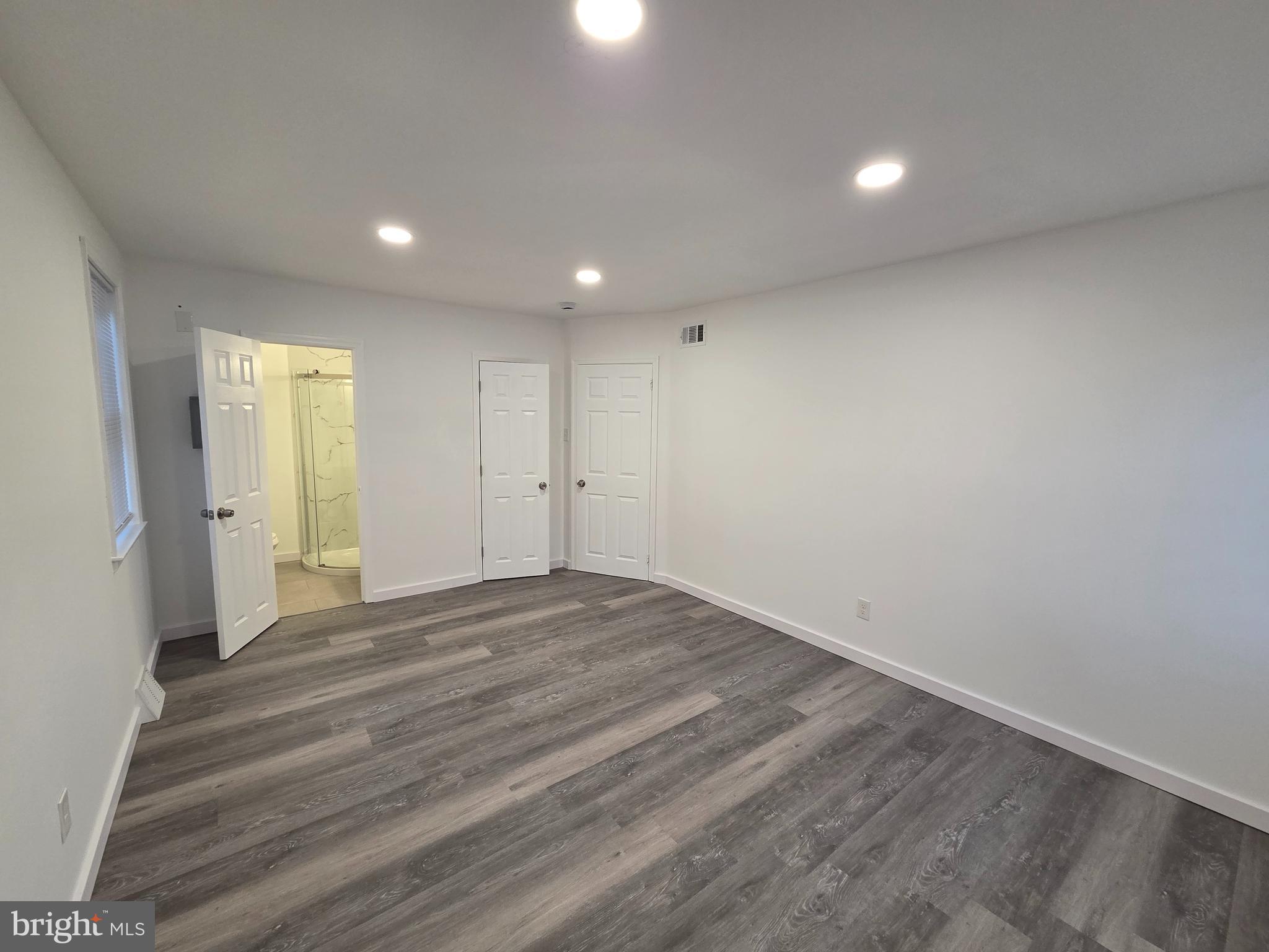 KREWSTOWN - Residential Lease