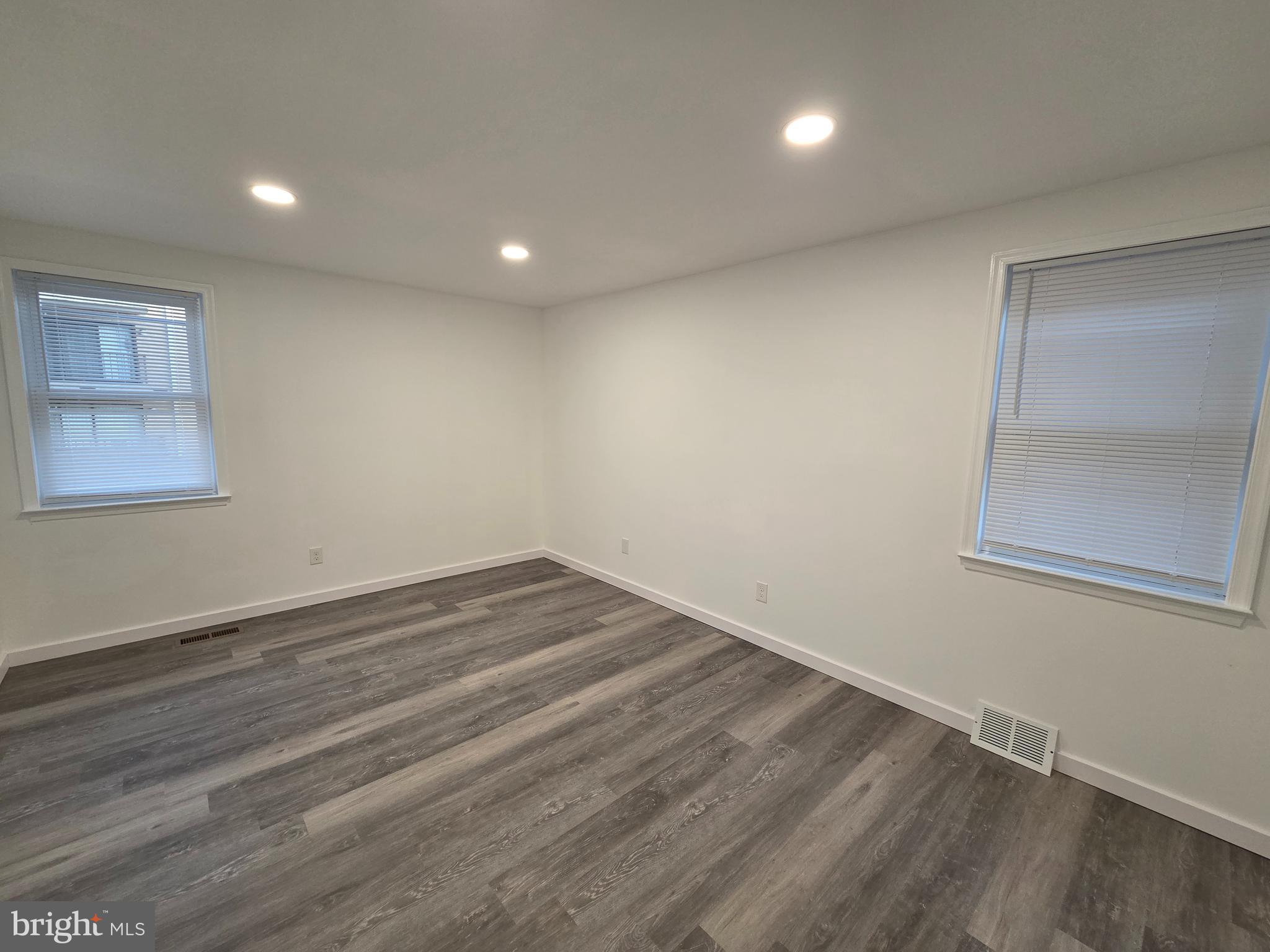 KREWSTOWN - Residential Lease