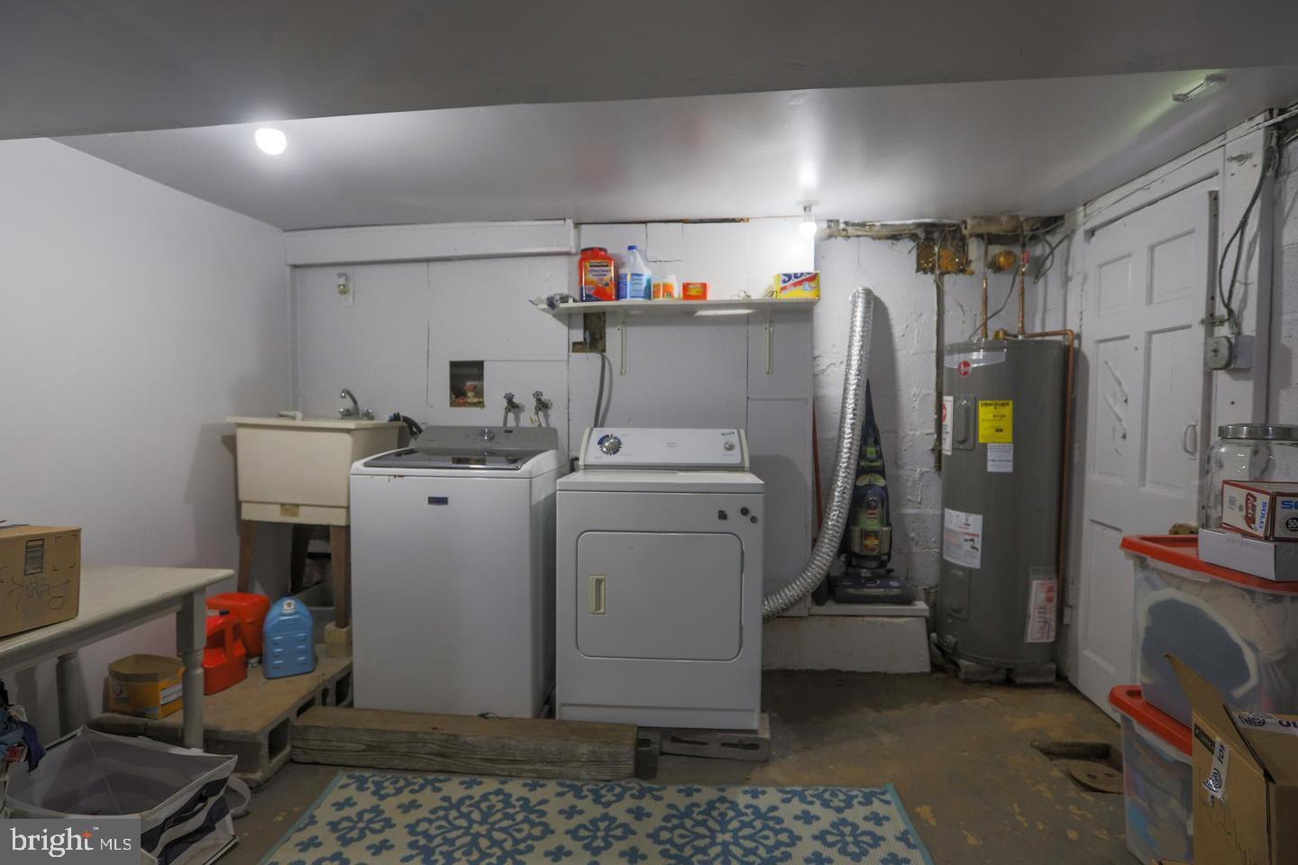 BURGUNDY VILLAGE - Residential Lease