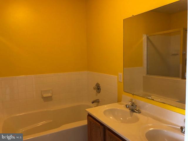 ASBURY WOODS - Residential Lease