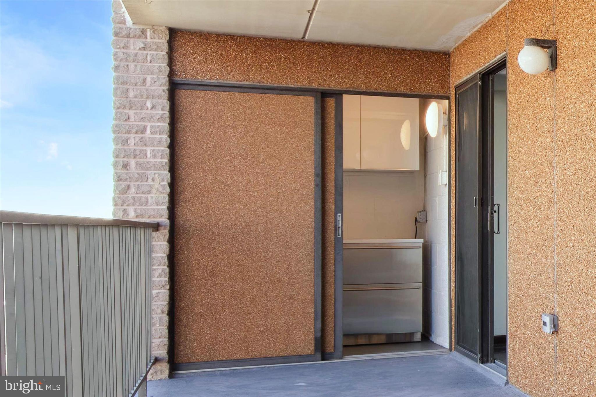 VALLEY FORGE TOWER - Residential