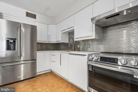 10503 VALLEY FORGE CIRCLE 503 KING OF PRUSSIA PA 19406