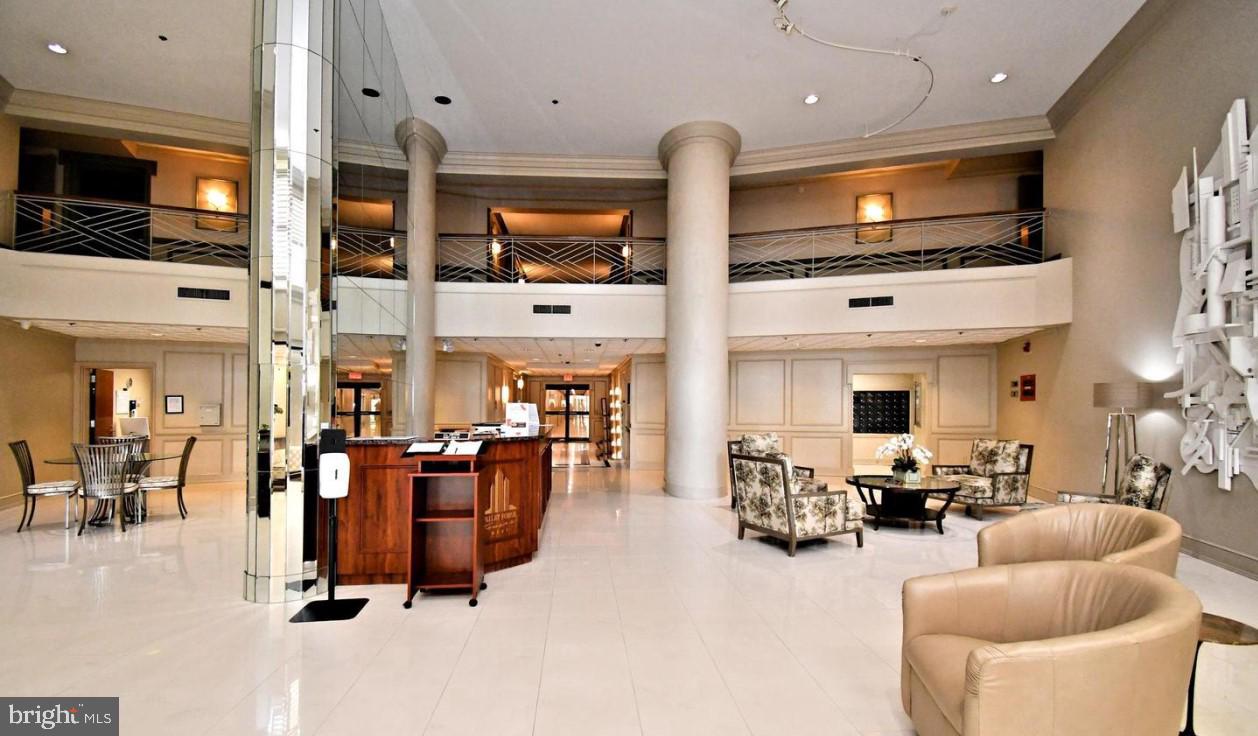 VALLEY FORGE TOWER - Residential