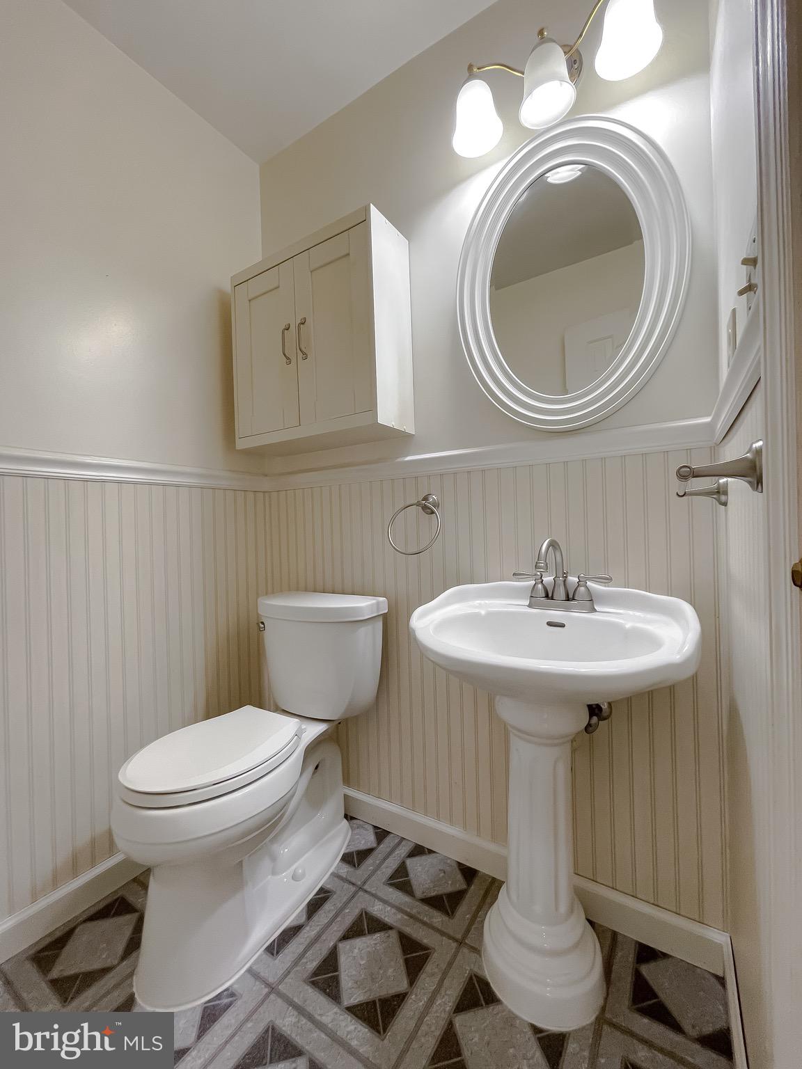 1270 HOLLYBERRY COURT