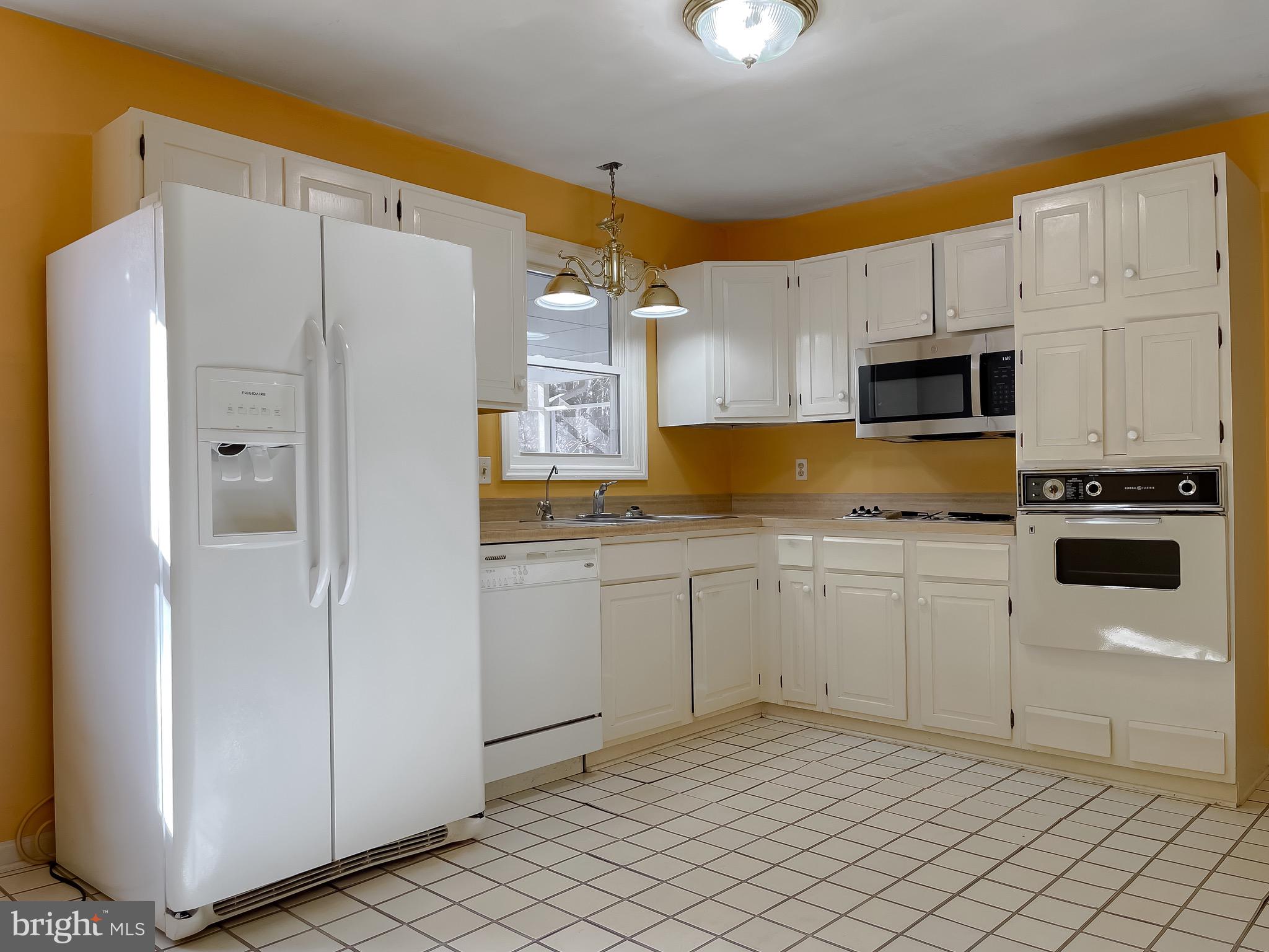 TANGLEWOOD TOWNHOMES - Residential