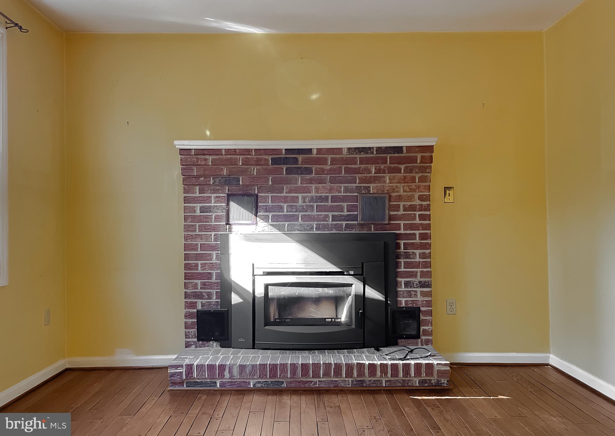 TANGLEWOOD TOWNHOMES - Residential