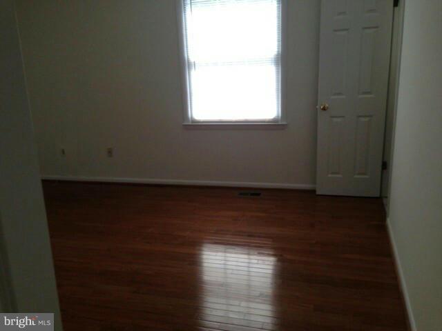 LEE PINES - Residential Lease