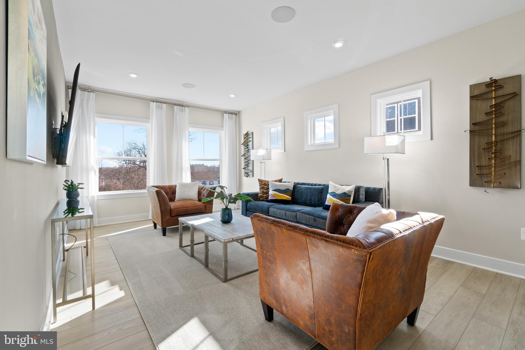 WHITE OAKS FARM - Residential