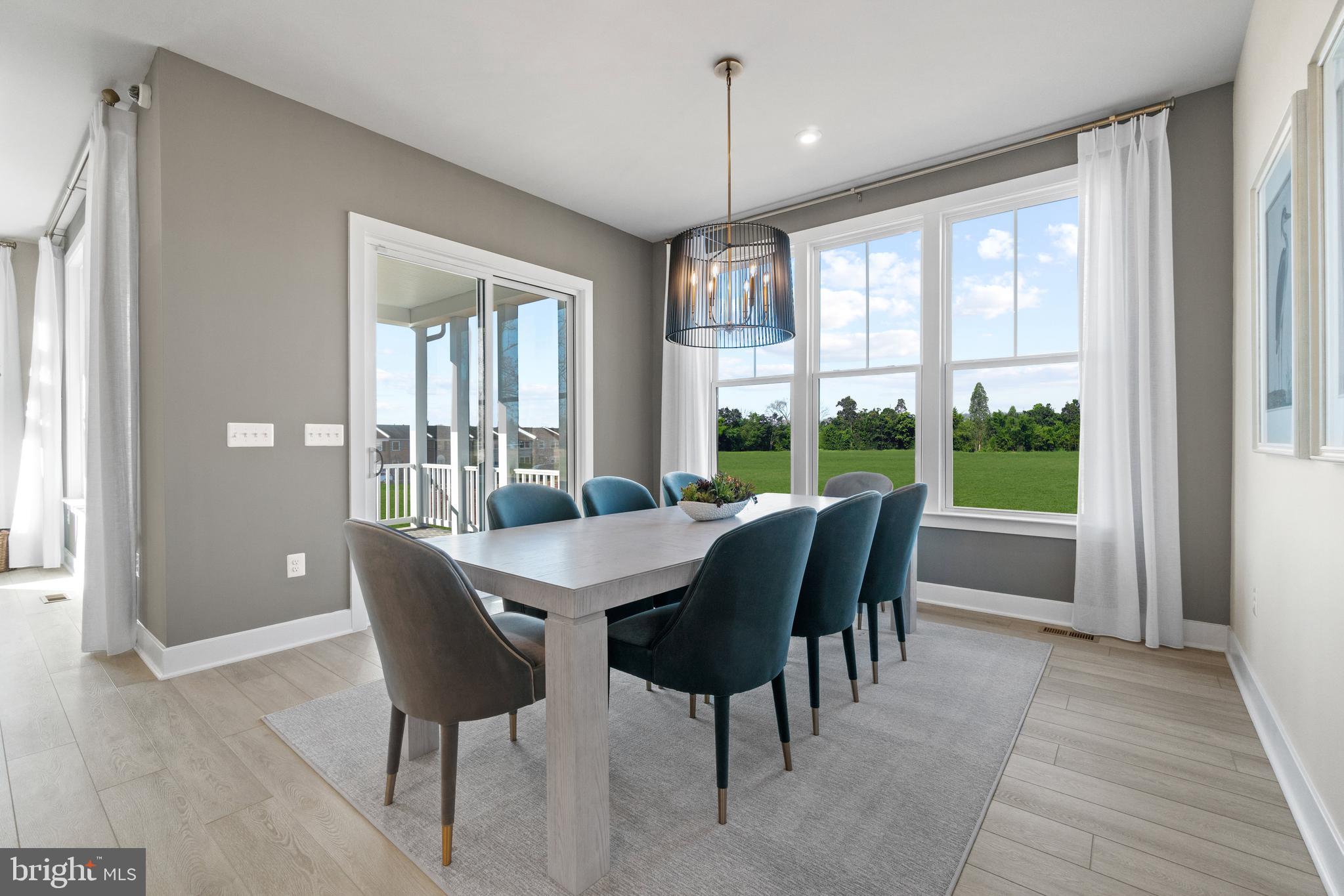 WHITE OAKS FARM - Residential